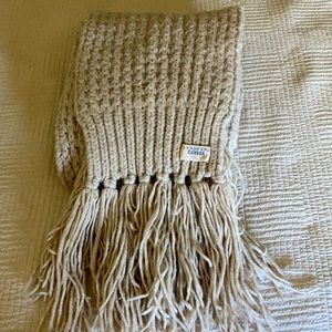 Women’s Lands End long scarf